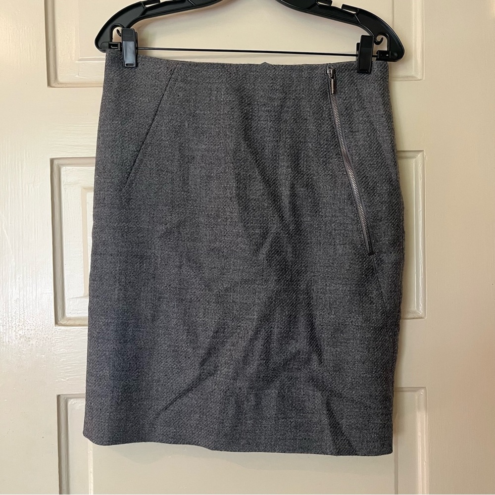 Akris Punto asymmetrical zipper wool skirt